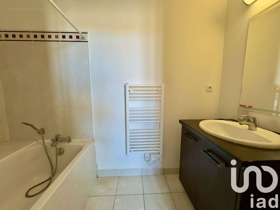 Photo 6 - Appartement à ROQUEMAURE