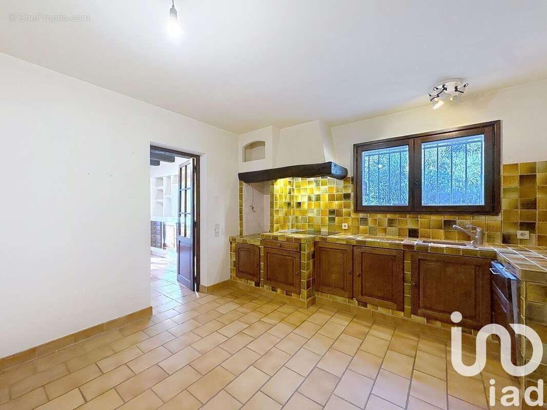 Photo 5 - Maison à ROGNES