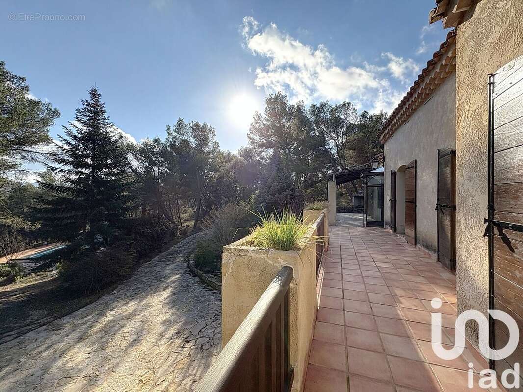 Photo 6 - Maison à ROGNES