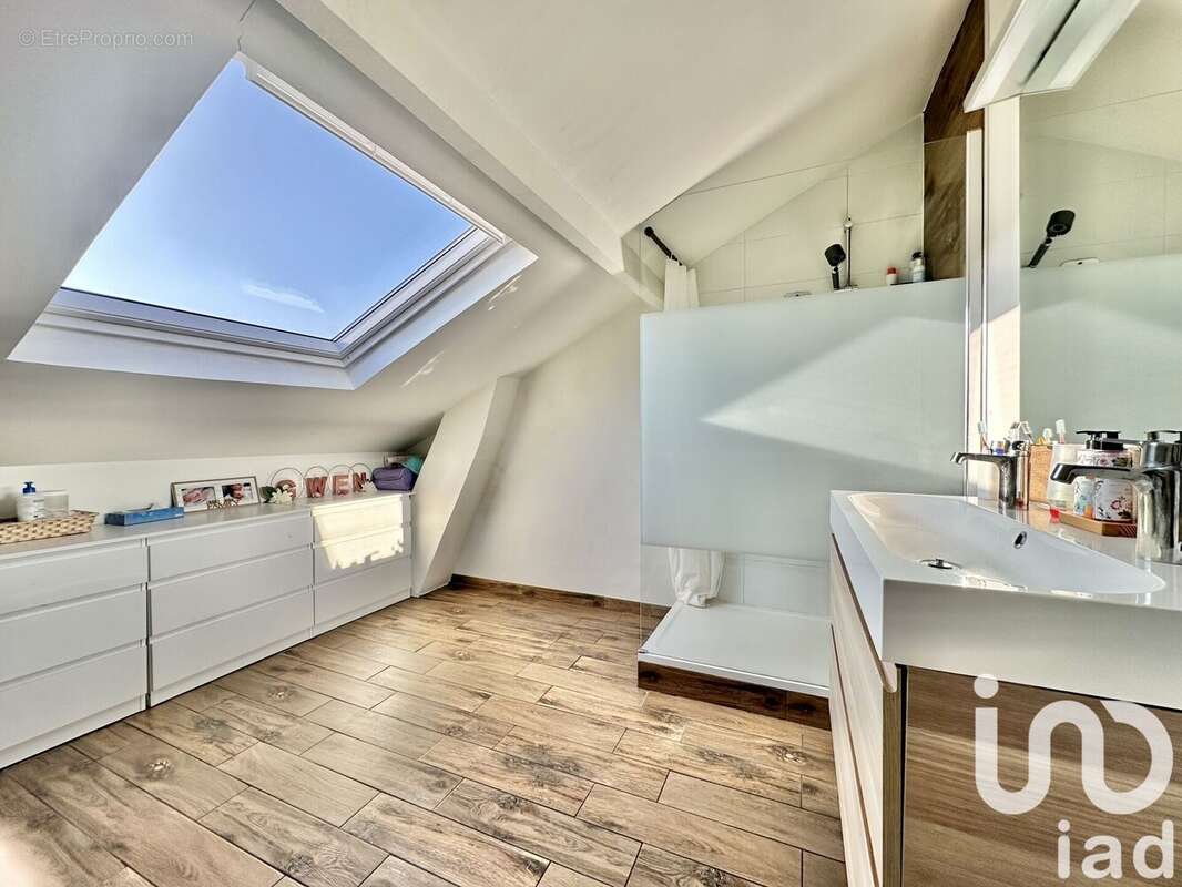 Photo 9 - Maison à LIMEIL-BREVANNES