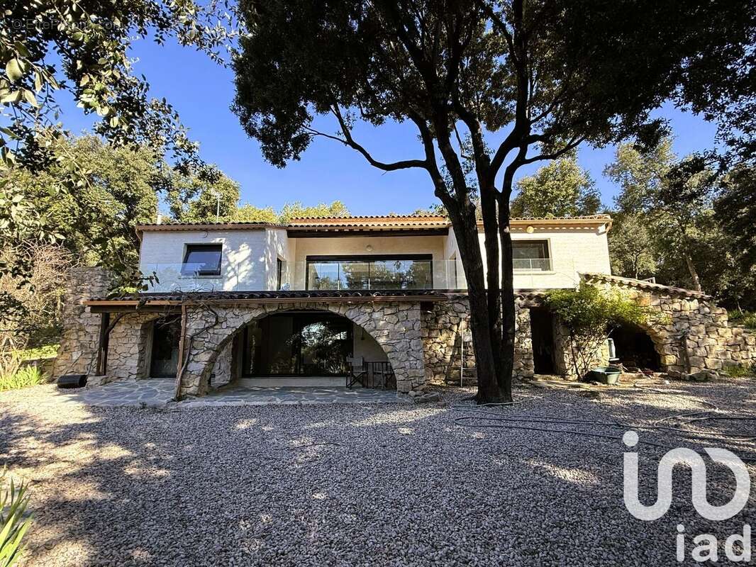 Photo 8 - Maison à SAINT-MATHIEU-DE-TREVIERS