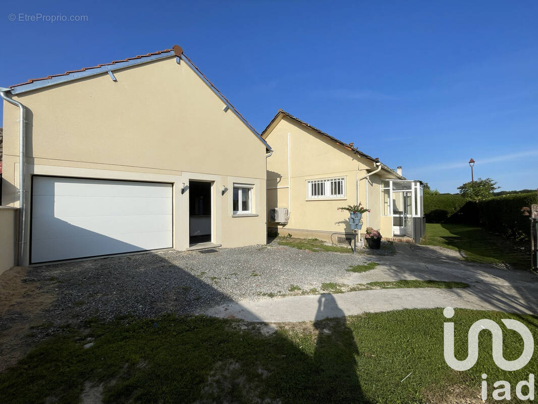 Photo 1 - Maison à ANET