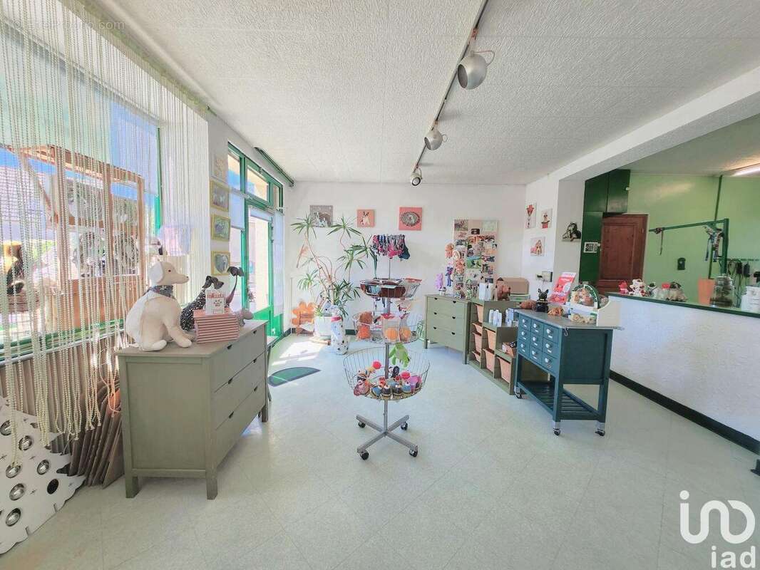 Photo 2 - Commerce à CONFLANS-SAINTE-HONORINE