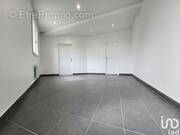 Photo 1 - Commerce à CONFLANS-SAINTE-HONORINE