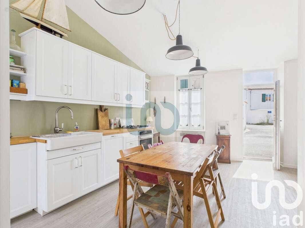 Photo 5 - Maison à SAINT-CLEMENT-DES-BALEINES