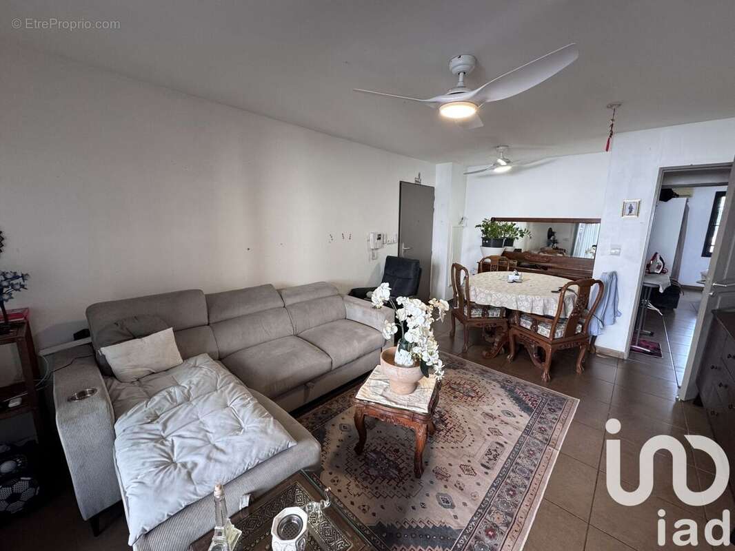 Photo 3 - Appartement à SAINT-DENIS