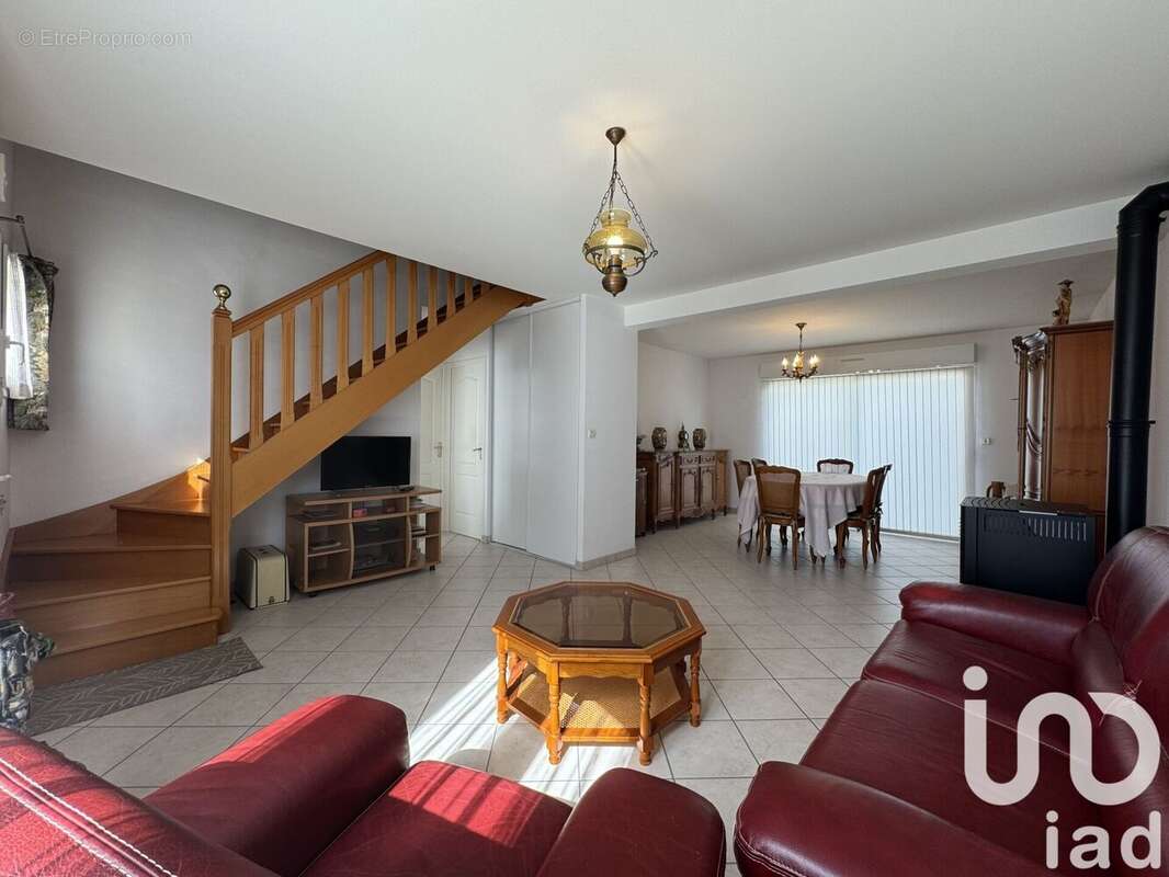 Photo 3 - Maison à DISTRE