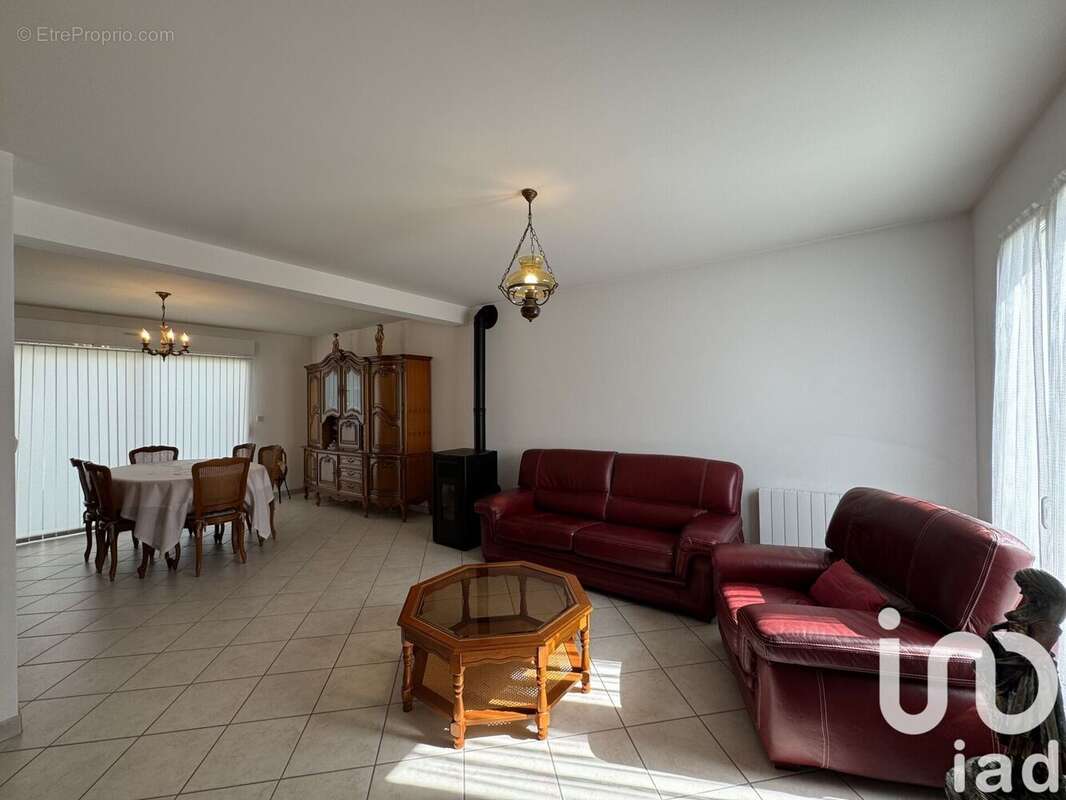 Photo 4 - Maison à DISTRE