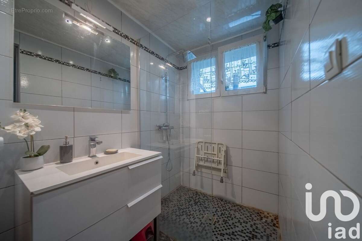 Photo 8 - Maison à AUDUN-LE-ROMAN