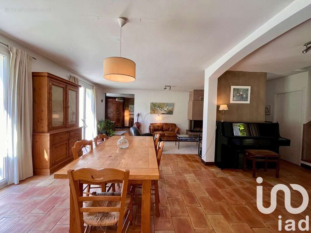 Photo 3 - Maison à JOUQUES