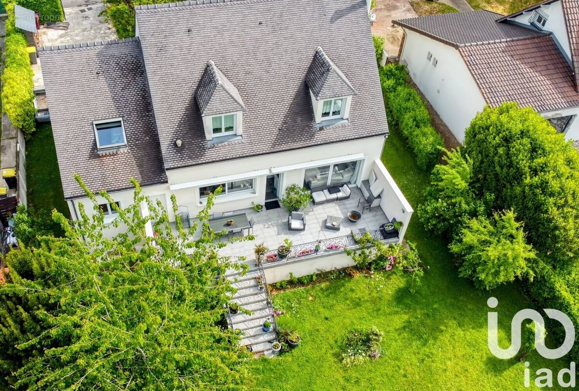 Photo 1 - Maison à MONTFERMEIL