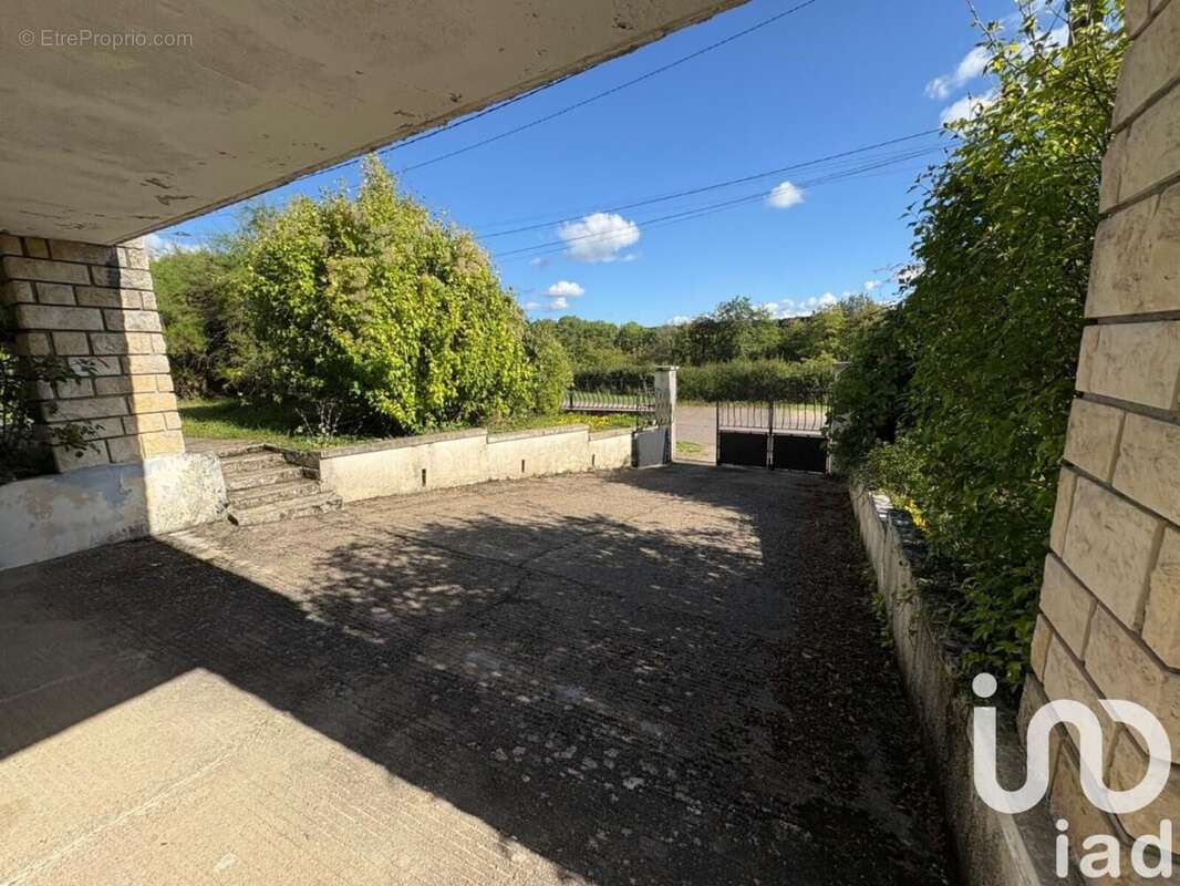 Photo 3 - Maison à JOUET-SUR-L&#039;AUBOIS