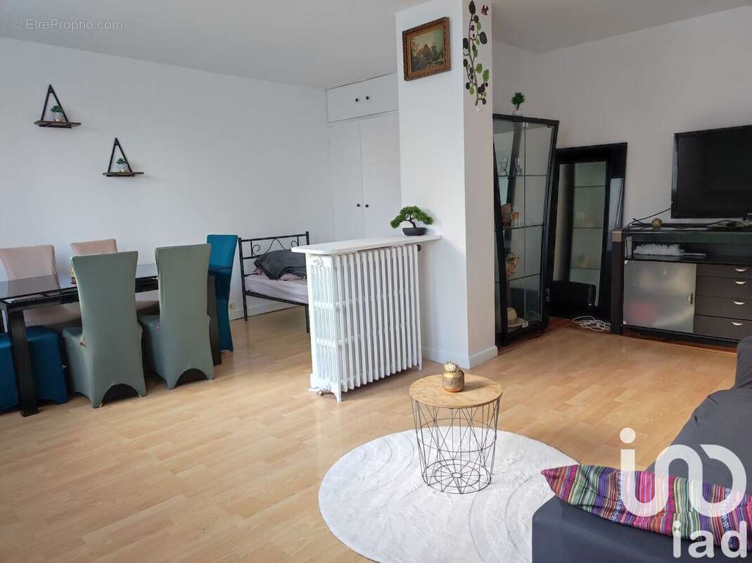 Photo 2 - Appartement à SARCELLES