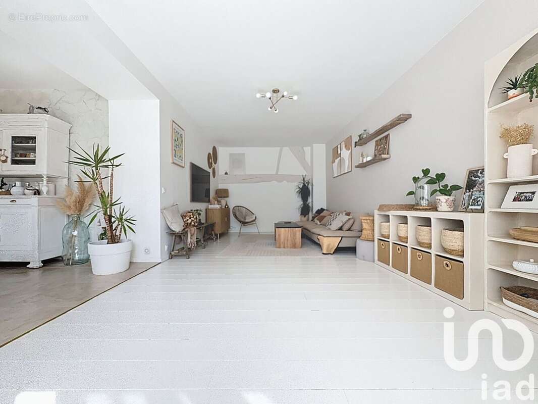 Photo 2 - Maison à SAINT-MARTIN-DE-BRETHENCOURT