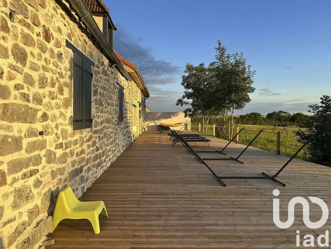 Photo 3 - Maison à SAINT-REMY-BLANZY