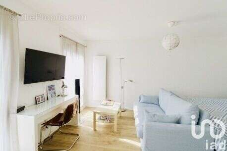 Photo 2 - Appartement à ROISSY-EN-FRANCE