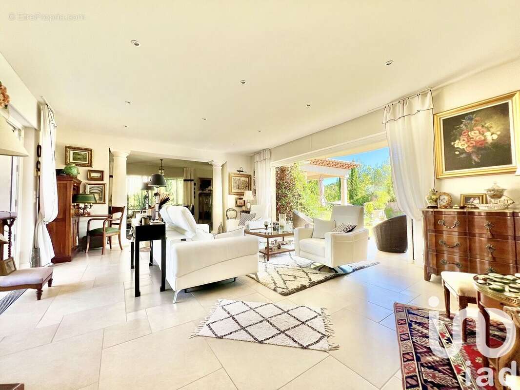 Photo 5 - Maison à SAINT-RAPHAEL