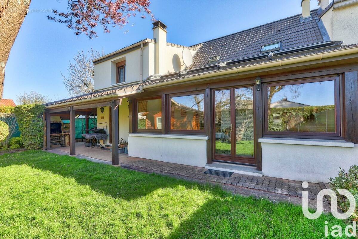 Photo 1 - Maison à BONDOUFLE