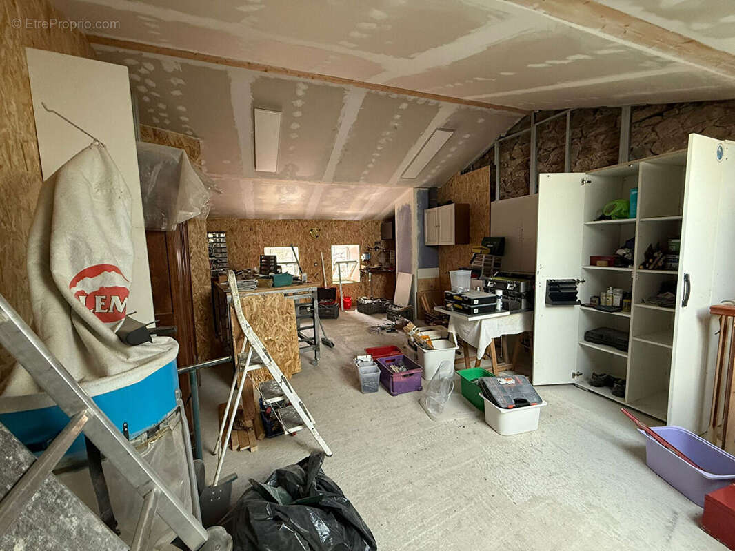 Maison à ALBOUSSIERE