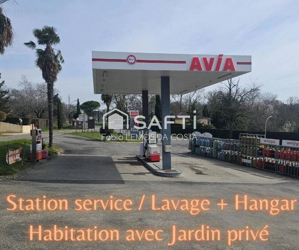 Photo 1 - Commerce à MONTREAL