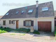 Photo 1 - Maison à JOUY-LE-MOUTIER