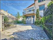 Photo 1 - Maison à MARSEILLE-11E