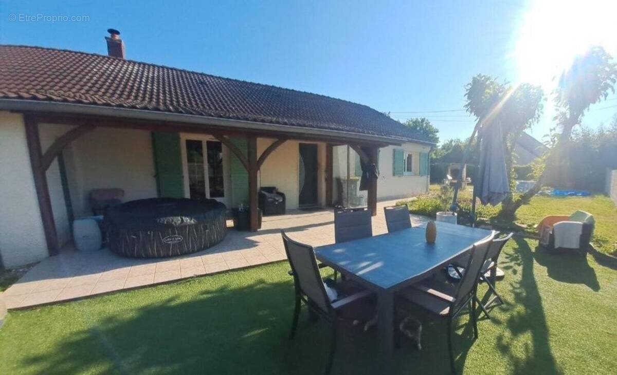 Photo 1 - Maison à LANTHES