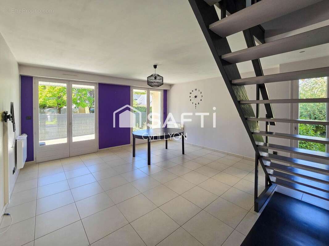 Photo 3 - Maison à SAINT-CLEMENT-DES-LEVEES