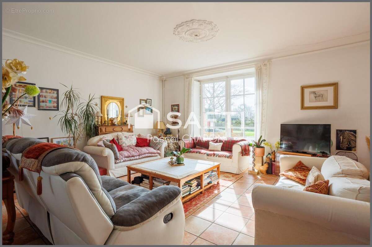 Photo 5 - Maison à ETRELLES