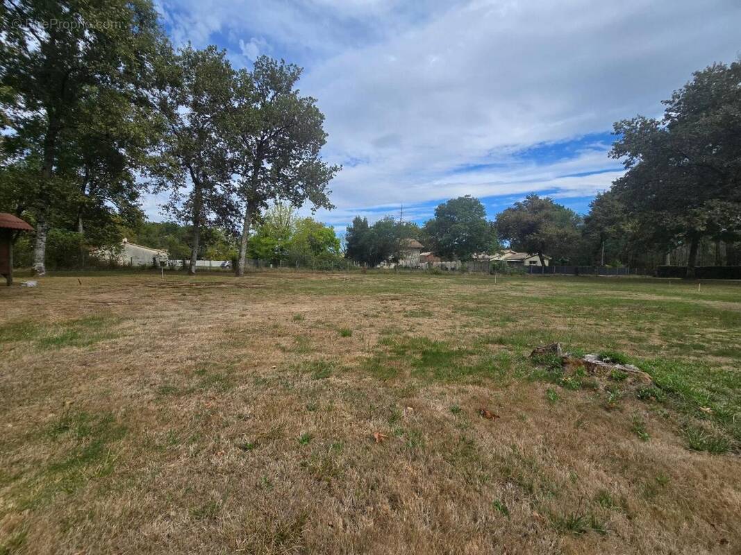 Photo 1 - Terrain à SAINT-JEAN-D&#039;ILLAC