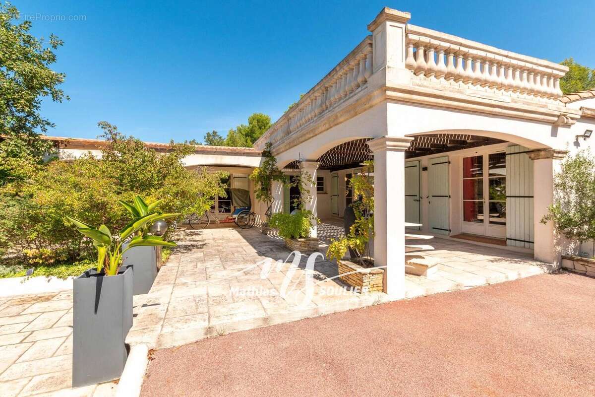 Photo 9 - Maison à EGUILLES