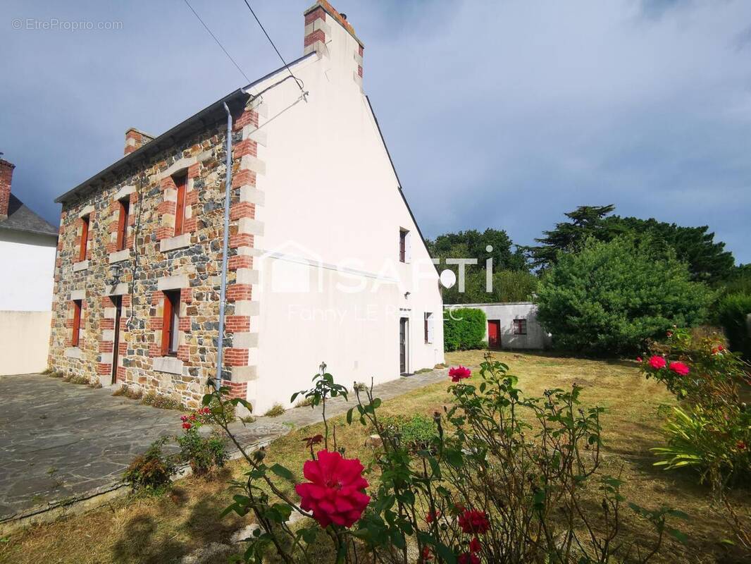 Photo 1 - Maison à PLOUGRESCANT
