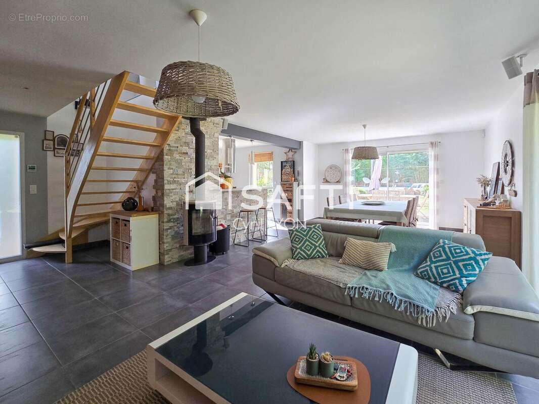 Photo 2 - Maison à SAINT-SULPICE