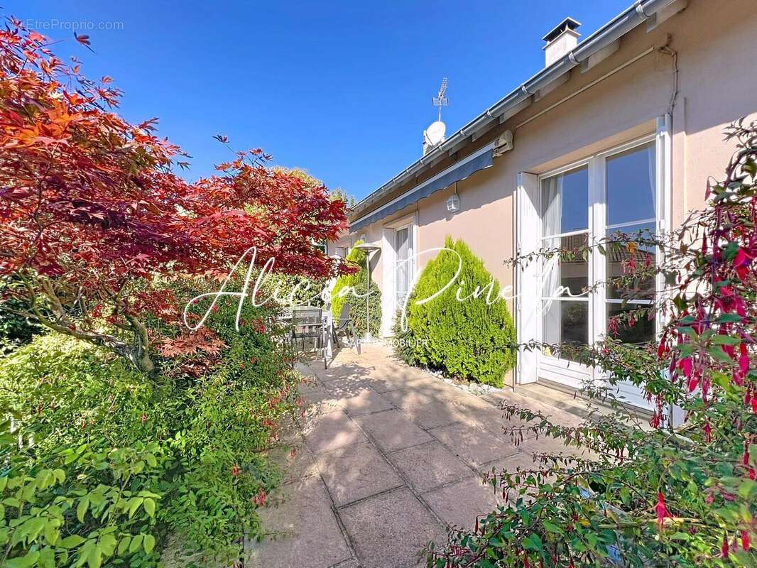 Photo 3 - Maison à LES ALLUETS-LE-ROI