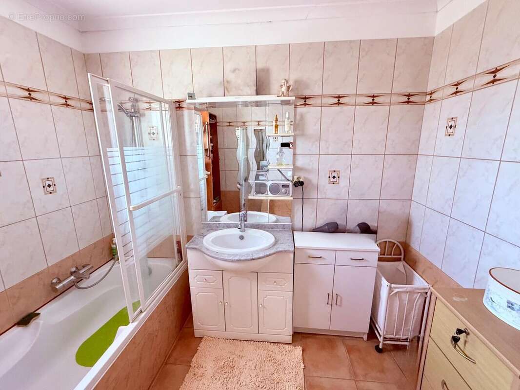 Photo 8 - Maison à LE MUY