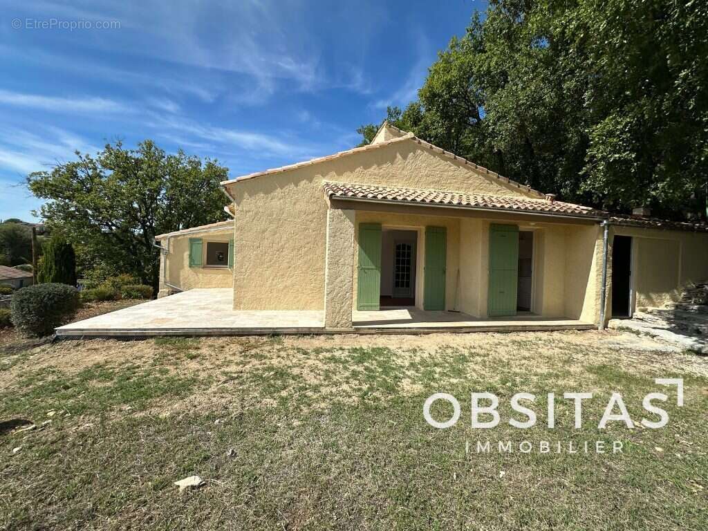 Maison à SAINT-MAIME