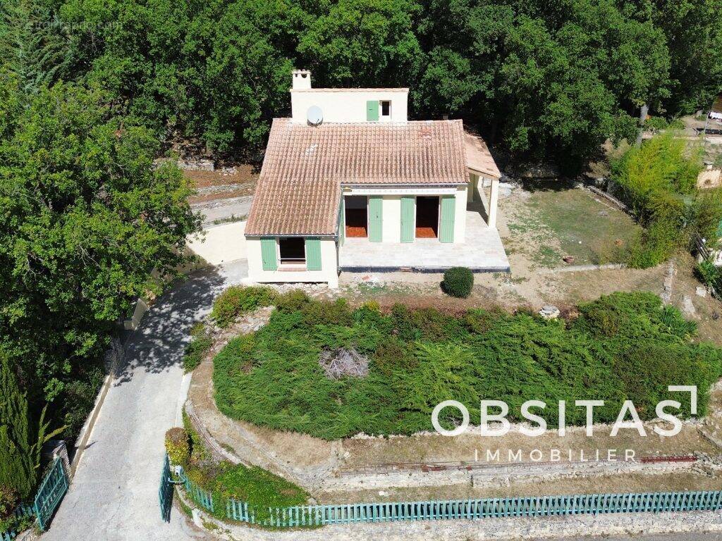 Maison à SAINT-MAIME