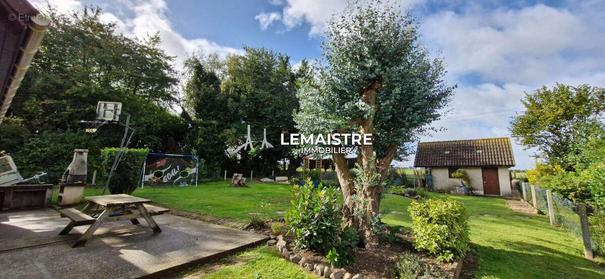 Maison à CANY-BARVILLE