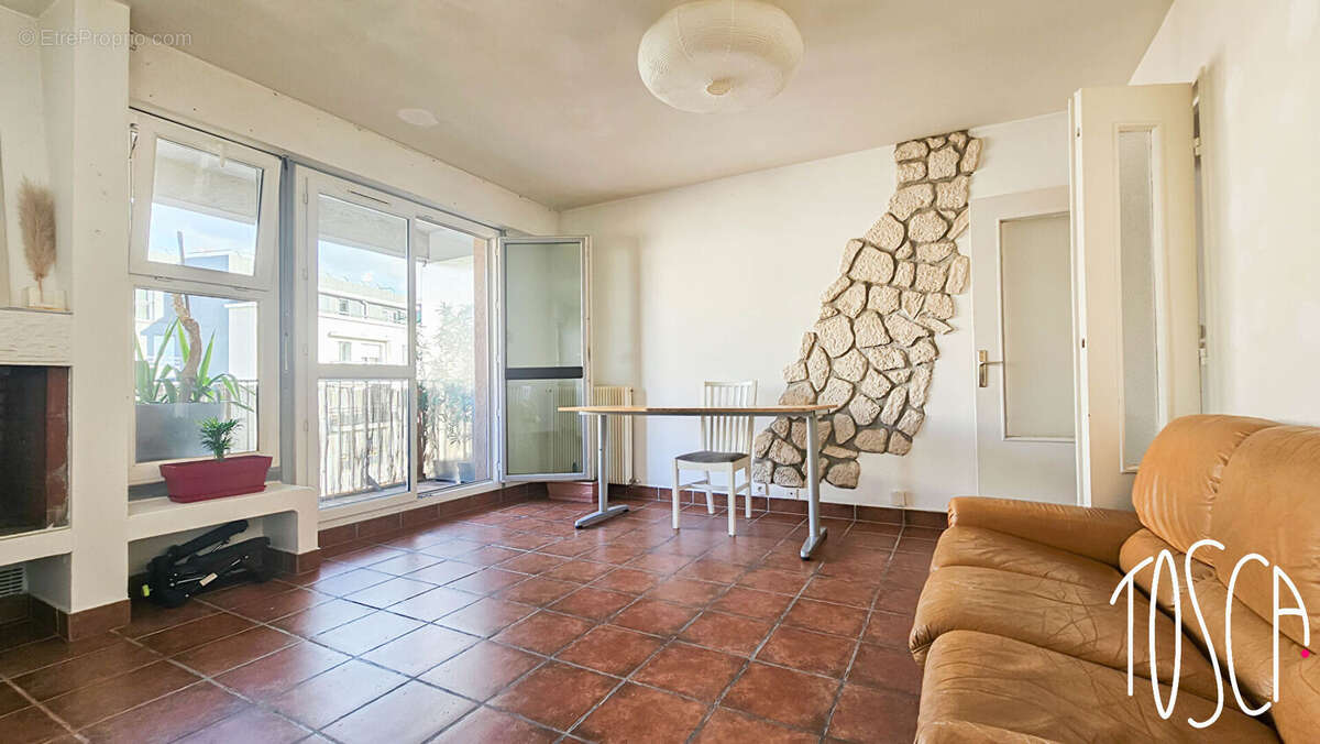 Appartement à FRESNES