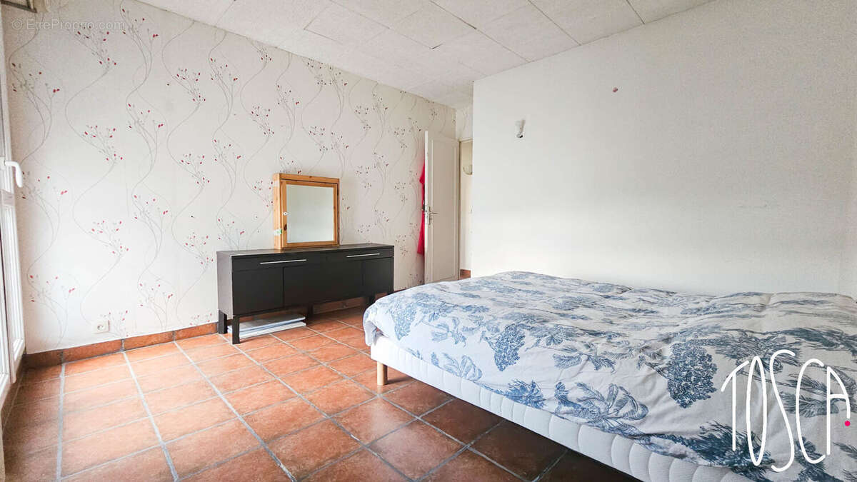 Appartement à FRESNES