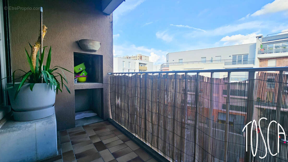 Appartement à FRESNES