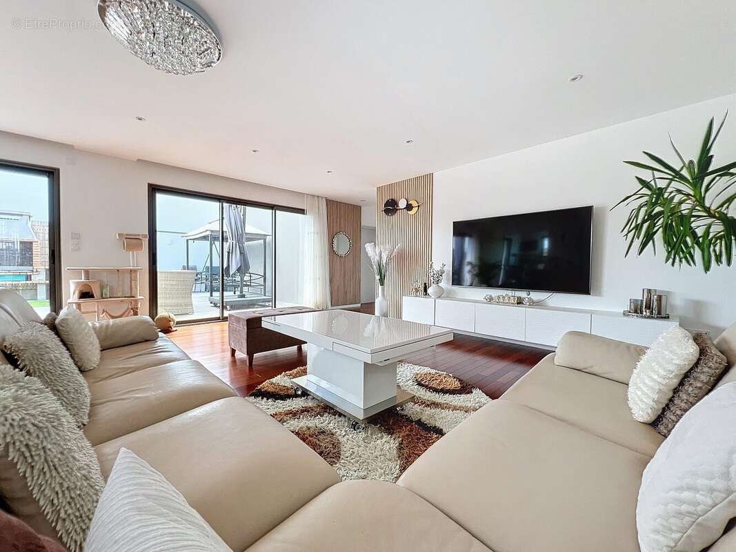 Maison à VERN-SUR-SEICHE