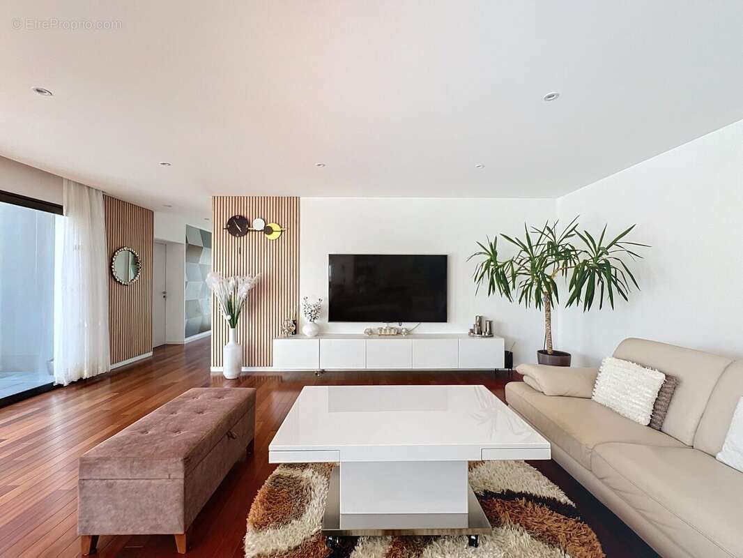 Maison à VERN-SUR-SEICHE