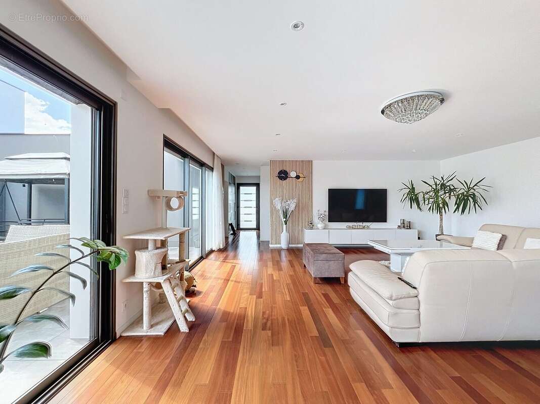 Maison à VERN-SUR-SEICHE