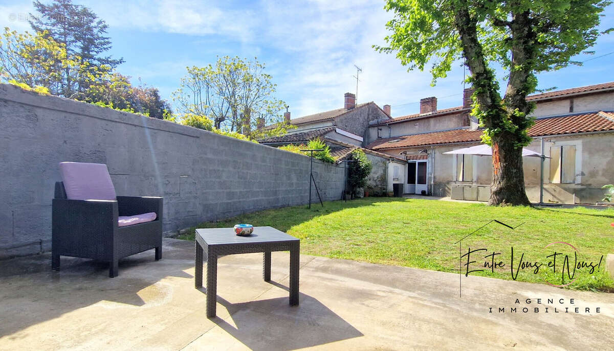 Maison à SAINT-SYMPHORIEN