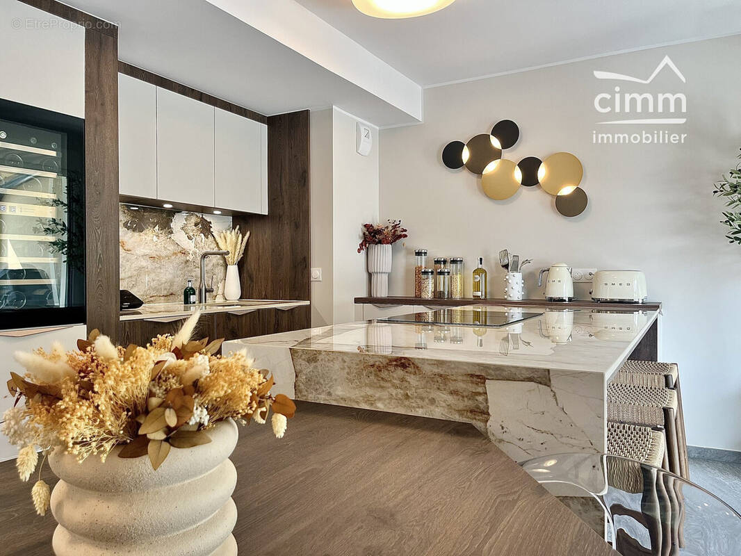 Appartement à CHALLES-LES-EAUX