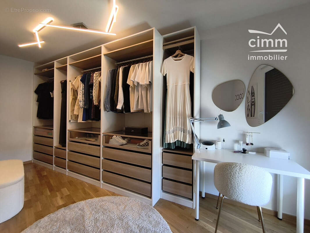 Appartement à CHALLES-LES-EAUX