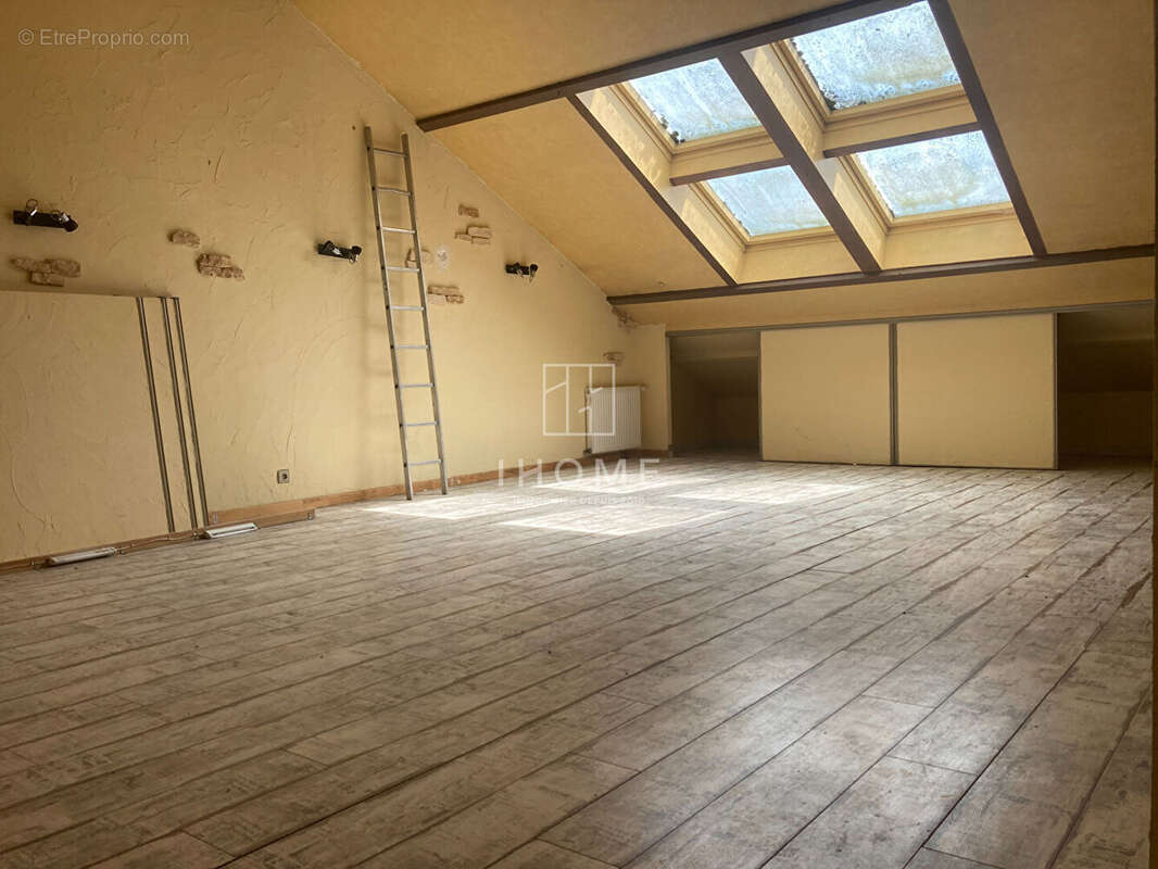 Appartement à TIERCE