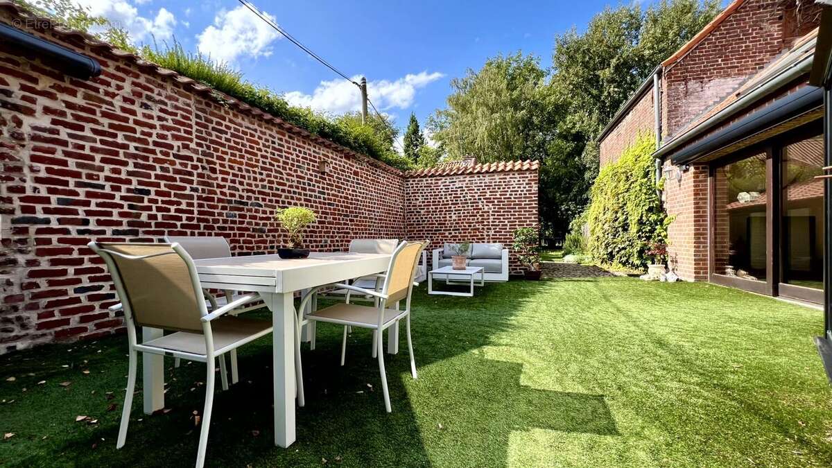 Maison à CAPPELLE-EN-PEVELE