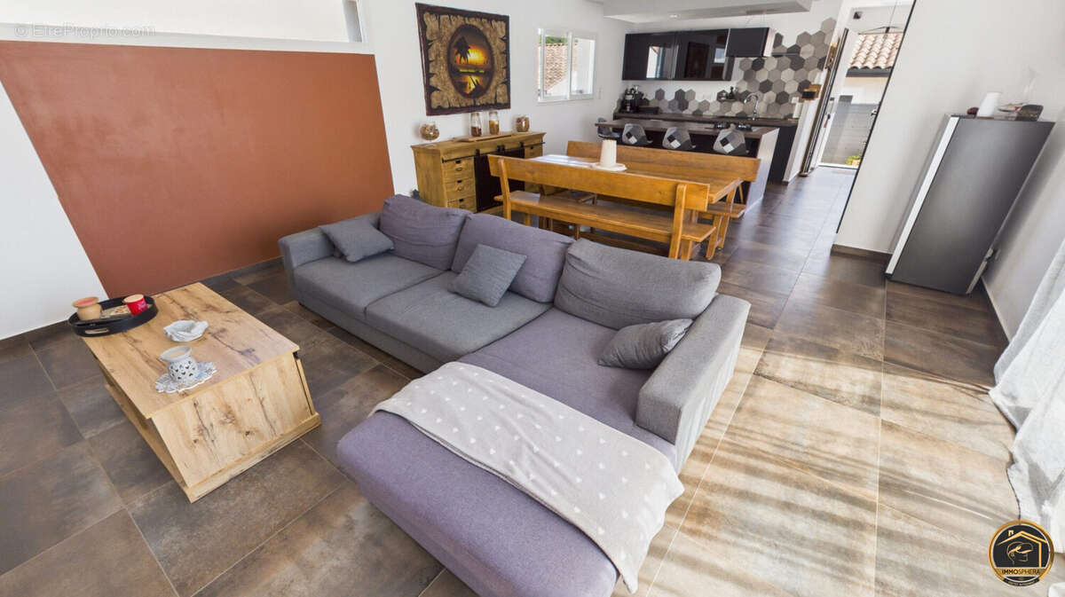 Maison à BIZE-MINERVOIS